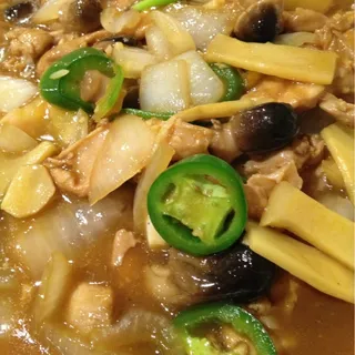 34. Chicken with Mushrooms & Bamboo Shoots