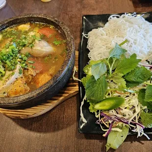Crab tomato pho