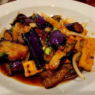 Delicious Tofu with Garlic and Eggplant