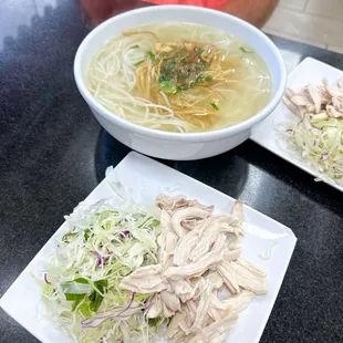 Banh canh ga - thick rice noodle with chicken