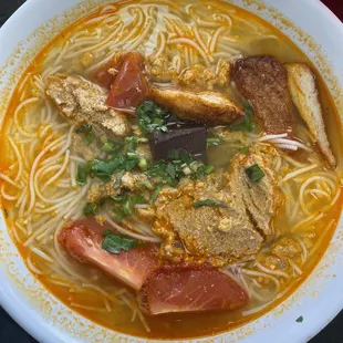 5. Bun Rieu Cua Tofu Huyet, Cha Chien