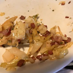 Schupfnudeln mit kraut und speck.