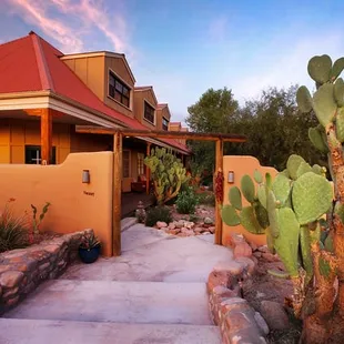 Tubac Lodging at it's most authentic! Casual Southwest Feel mirrors the walk around village. A True rarity!