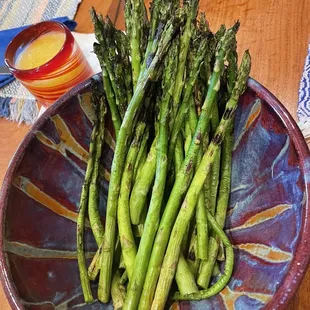 a plate of asparagus