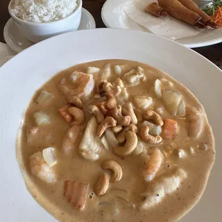 G2. Massaman Curry
