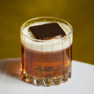 dessert, drink
