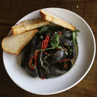 Thai Coconut Mussels