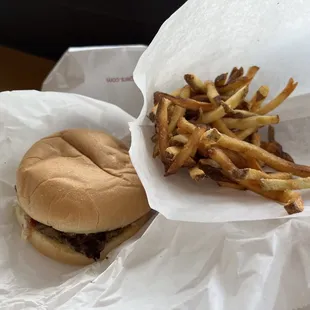 Kids Burger with Fries