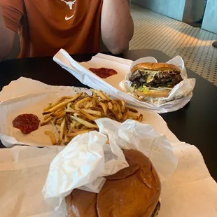 Single onion burger and Double Onion Burger