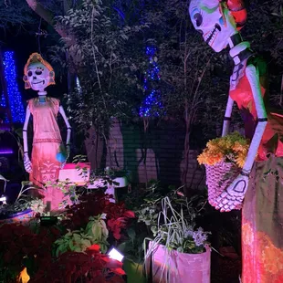 I am so glad these gals stuck around!