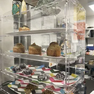 Rotating muffins and cookies