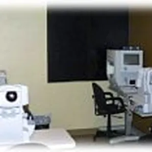 Tucson Eye Care equipment
