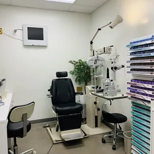 State of the art exam lane equipped with the Marco TRS-5100 refraction system ensures highly accurate prescriptions.