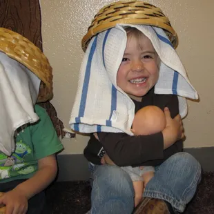 Model Seder at our preschool