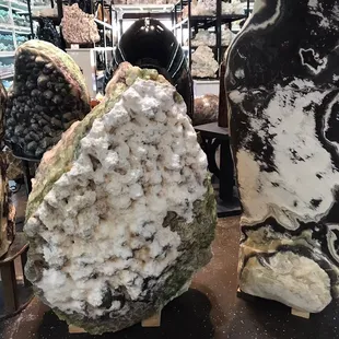 Huge mineral specimens of quartz