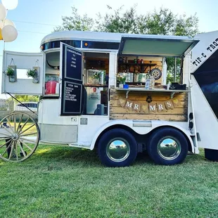 Tip-C-Trotter. Horse trailer bar.