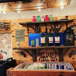 INSIDE HORSE TRAILER BAR