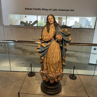 One of the statuesof a saint