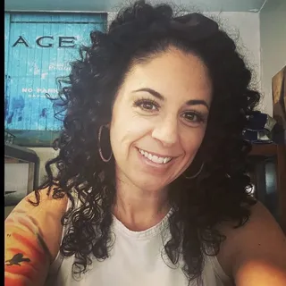 Lachelle E.