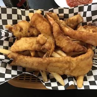 Seafood combo. Very substantial portion of food.