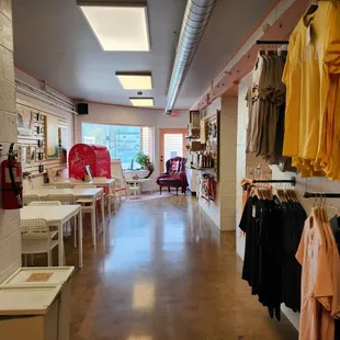 Art classes held here