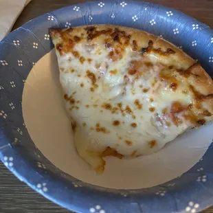 Cheese pizza--not the best