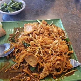 Chicken pad Thai