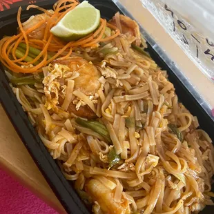 Shrimp Pad Thai (minus nuts &amp; sprouts)