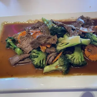 Garlic Sauce with beef. Heat level 5. Couldn't taste any garlic or heat. Not bad but not what I was hoping for