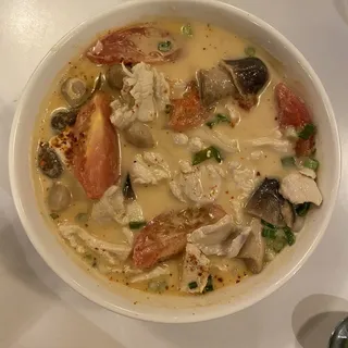 Tom Kha Noodle Soup