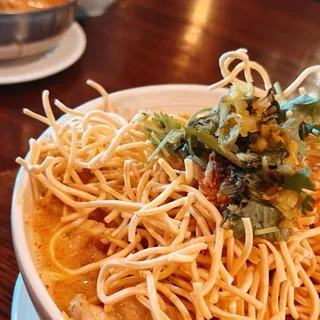 5 Kuay Thiew Tom Yum