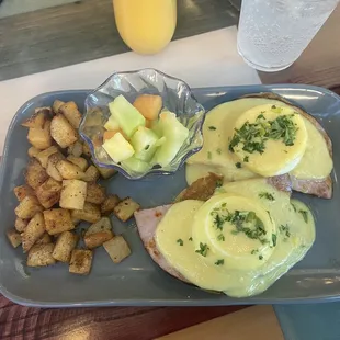 Eggs Benedict