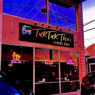 Authentic Thai street food &amp; Boba.