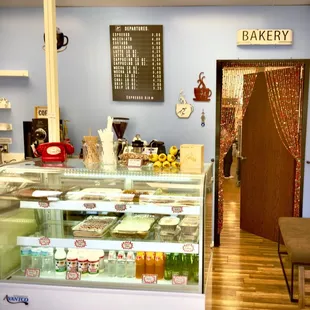 sushi and sashimi, interior