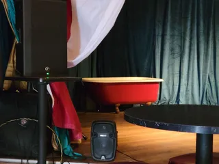 The Tub
