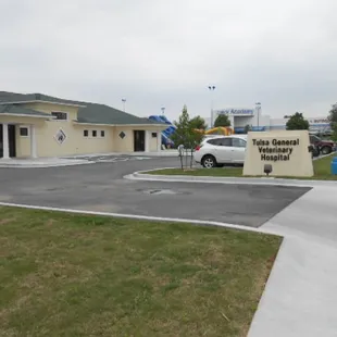 Tulsa General Veterinary Hospital, opened by Dr. Greg Prisinzano 1/28/13.Full Service Veterinary Care/Boarding/Grooming and more