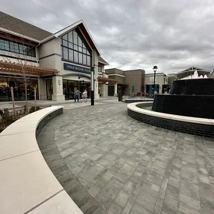 Beautiful walkways and fountain
