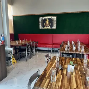 Dining area near entry