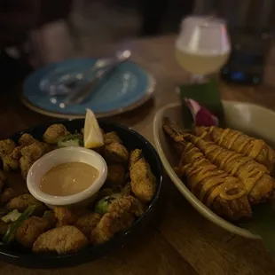 Snapper bites, shrimp and crab rolls