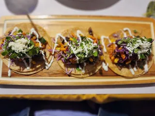 Tavo's Signature Cuisine