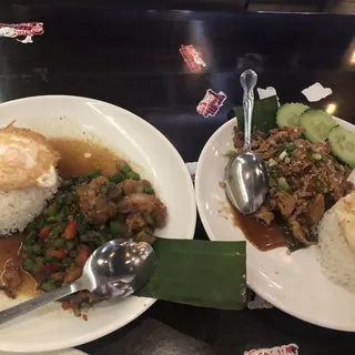 S17 Gai Pad Gratiem with jasmine rice