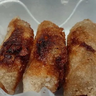 A close up of how it was impossible to bite into this spring roll