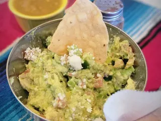 Buendia Breakfast & Lunch Cafe