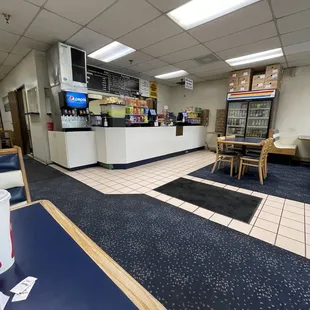 the inside of a fast food restaurant