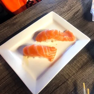 Salmon Nigiri