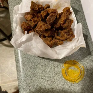 I ordered gizzards. Looks and smells like they cooked them in old oil!