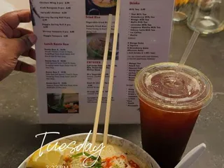 Asian Cuisine and Sushi House