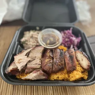 Original Gadao plate. Chicken and beef.