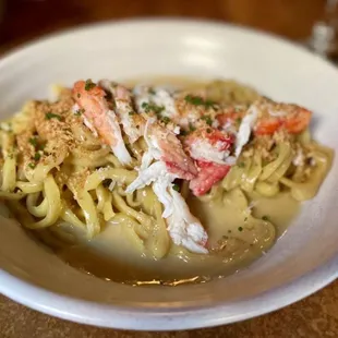 Snow crab pasta