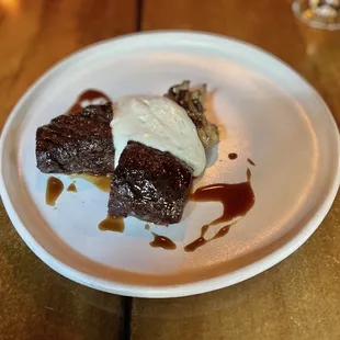 Beef with white truffle espuma